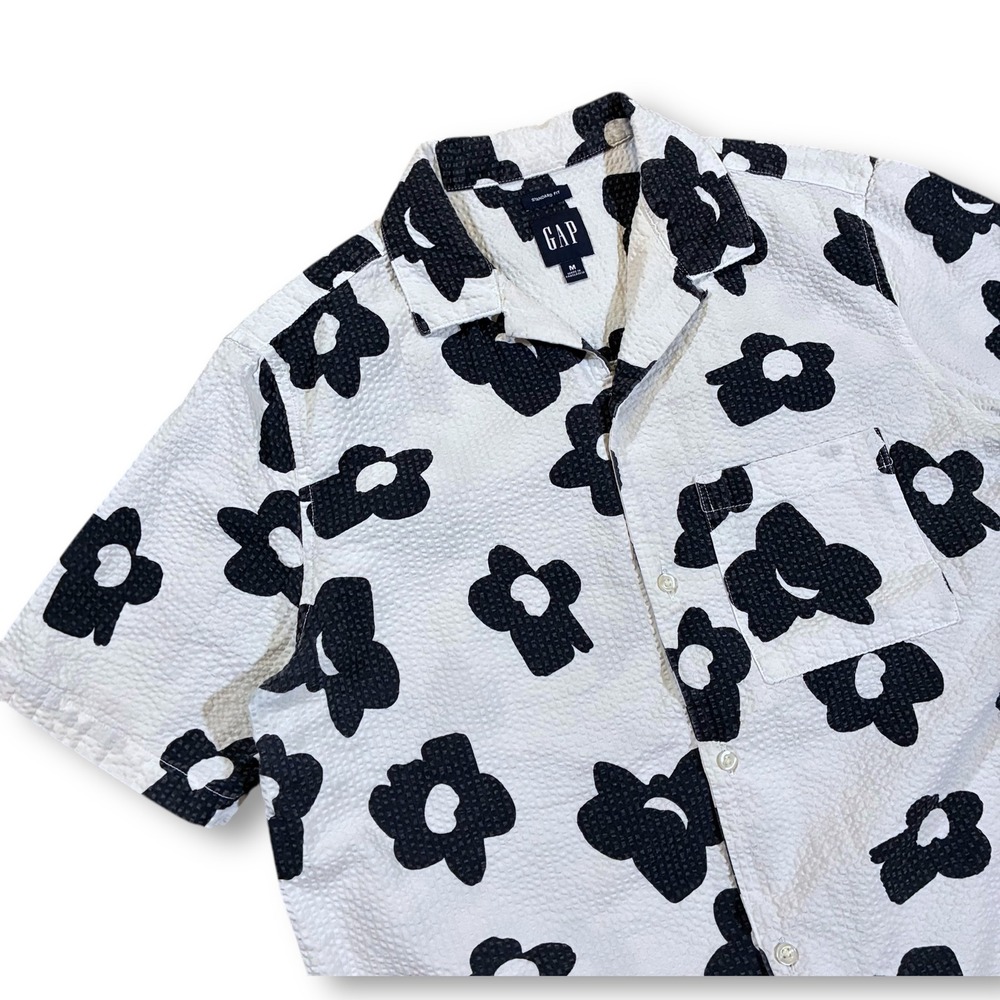 GAP Men's‎ Standard Fit Floral Seersucker Short Sleeve Button Up Shirt Size M